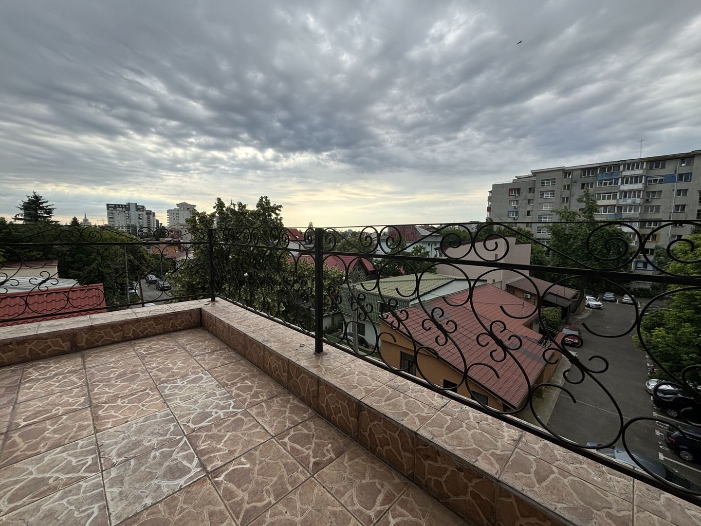 APARTAMENT 3 CAMERE | 80MP | TERASA 44MP - Poză 1