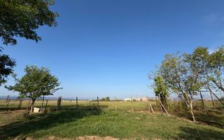 Casă cu teren generos în Șelimbăr – locație liniștită, ideală pentru familie - Poză 5