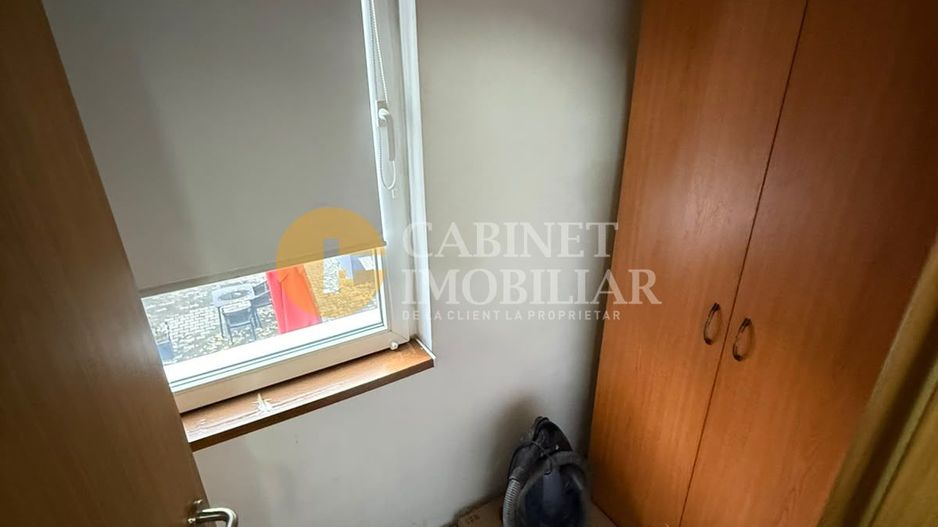 4 CAMERE DECOMANDAT--ETAJ 1--BLOC TIP VILA--PIATA UNIRII - Poză 16