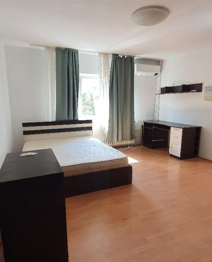 Apartament  Emil Botta // Vitan Mall - Poză 1