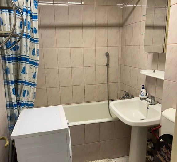 GARSONIERA MODERNA LUJERULUI BLOC 1980 ETAJ 1 - Poză 4