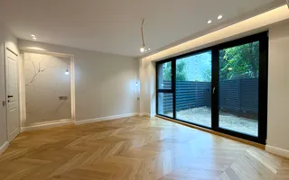 Duplex 4 camere cu gradina //  200 mp + curte 150mp // Straulesti - Poză 18
