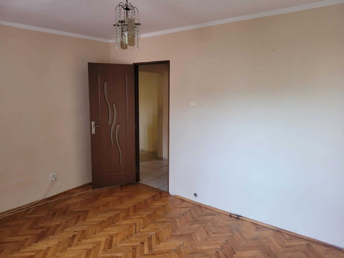 Apartament 2 camere Micro 17, etajul II, zona pietei, stil Carpati - Poză 6