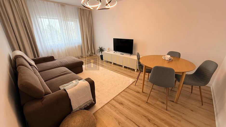 3 camere: 2 dormitoare, vis a vis de Uranus Plaza, apartament superb! - Poză 1