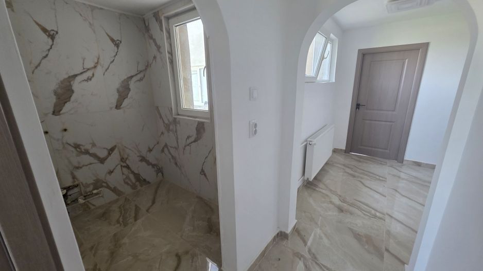 Apartament 2 camere, Bld. Brancoveanu, zona Huedin. - Poză 6