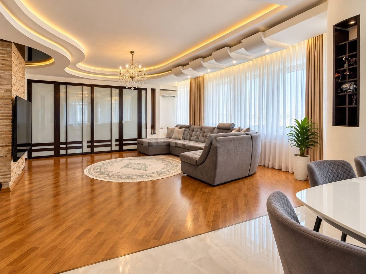 Apartament spre vinzare sectorul Rascani - Poză 1