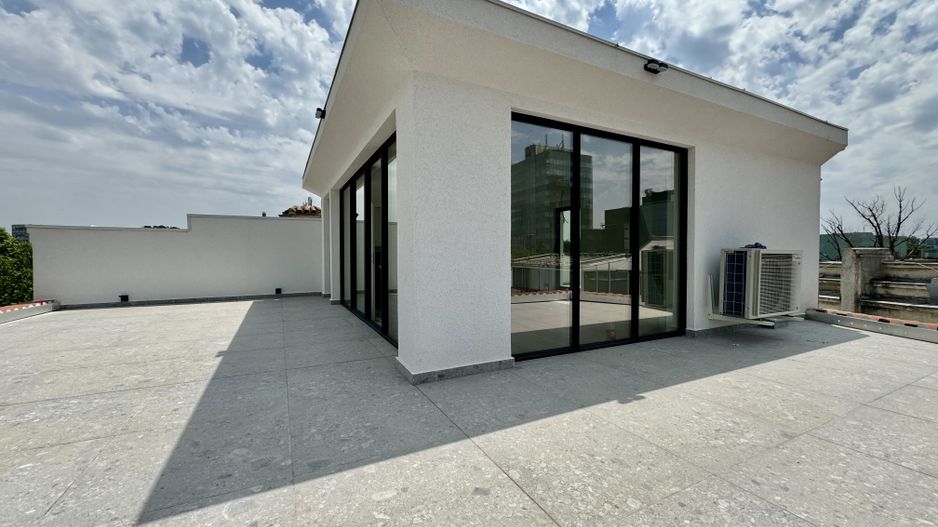 Primaverii vila 650 mp stil arhitectonic neoromanesc - Poză 11