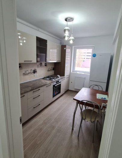 Inchiriere 3 Camere Titan - Pallady - Poză 2