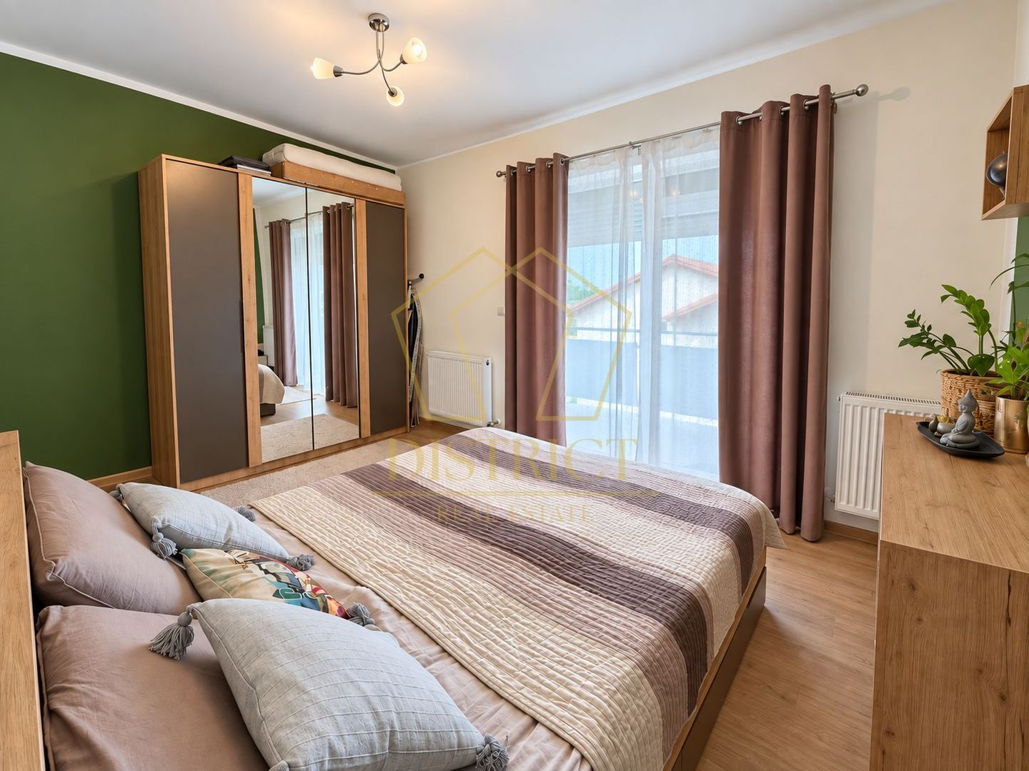 Apartament Superb cu 3 camere mobilat | terasa de 12 mp | Giroc | asfalt. - Poză 8