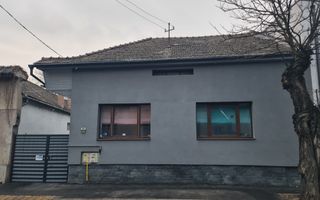 Casa in Târgu Mureș zona centrala singur in curte - Poză 3