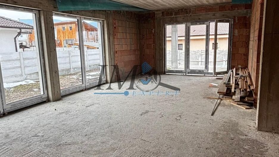 Casa de vanzare la rosu in zona Roica cartier Micesti Alba Iulia - Poză 6