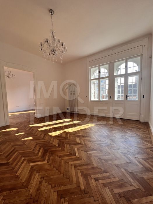 Vanzare   2 camere, 75 m, finisat, ultracentral, Bulevardul Eroilor - Poză 1