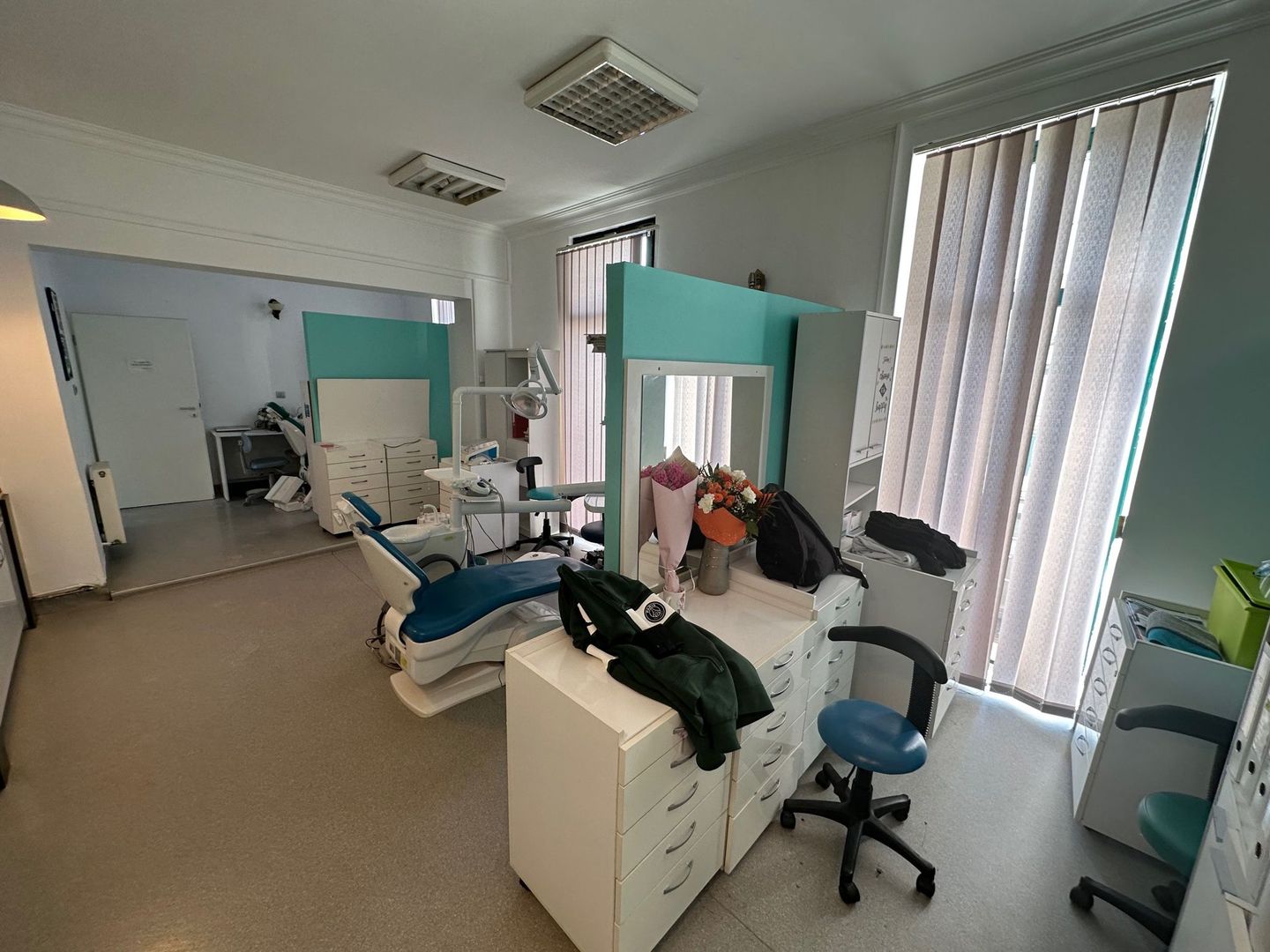 Spatiu de birou cu curte și anexa zona Badea Cartan - Poză 8