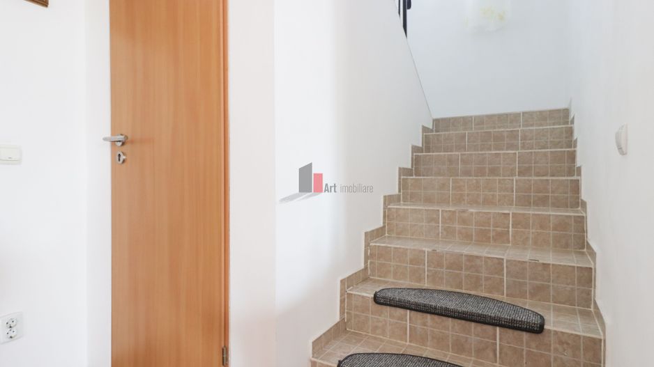 Vila "SEPHARA", teren 700 mp,  292 mp suprafata totala, NEGOCIABIL - Poză 18