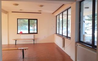 Hotel cu arhitectură montană deosebită poziționare premium Sâmbătă de Sus - Poză 12