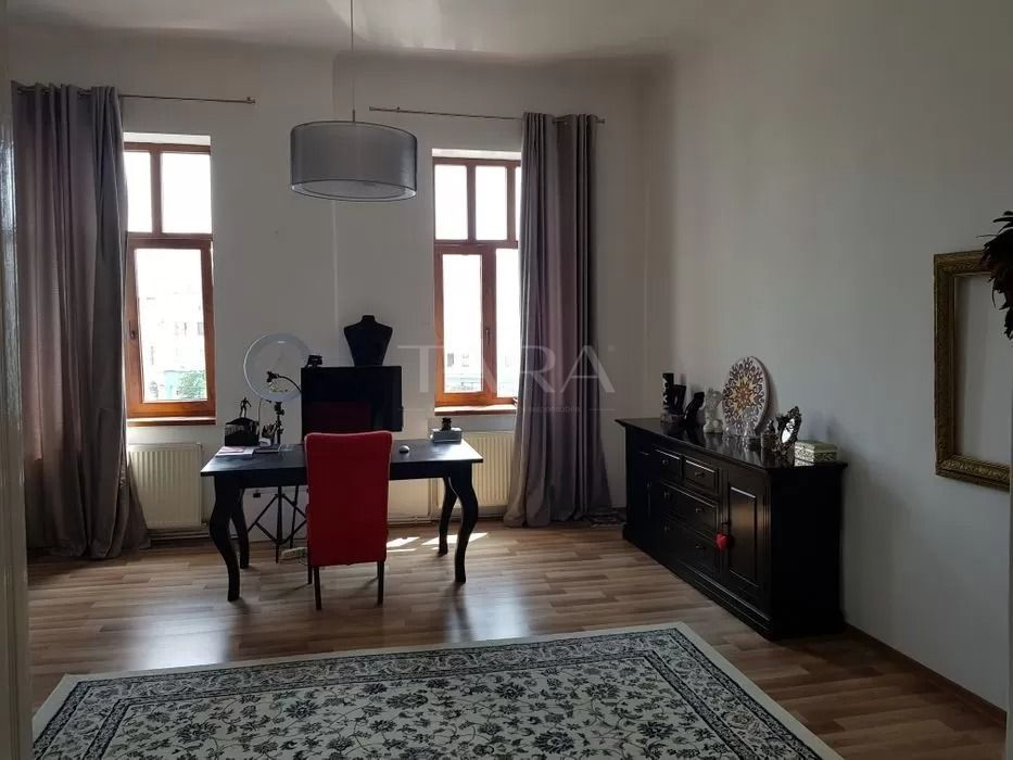 Apartament de 4 camere in zona Ultracentrala - Poză 1