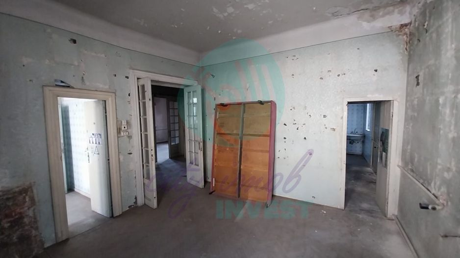 Vila boierească cu arhitectură de epocă, ideală pentru investiție – Gara de Nord - Poză 9