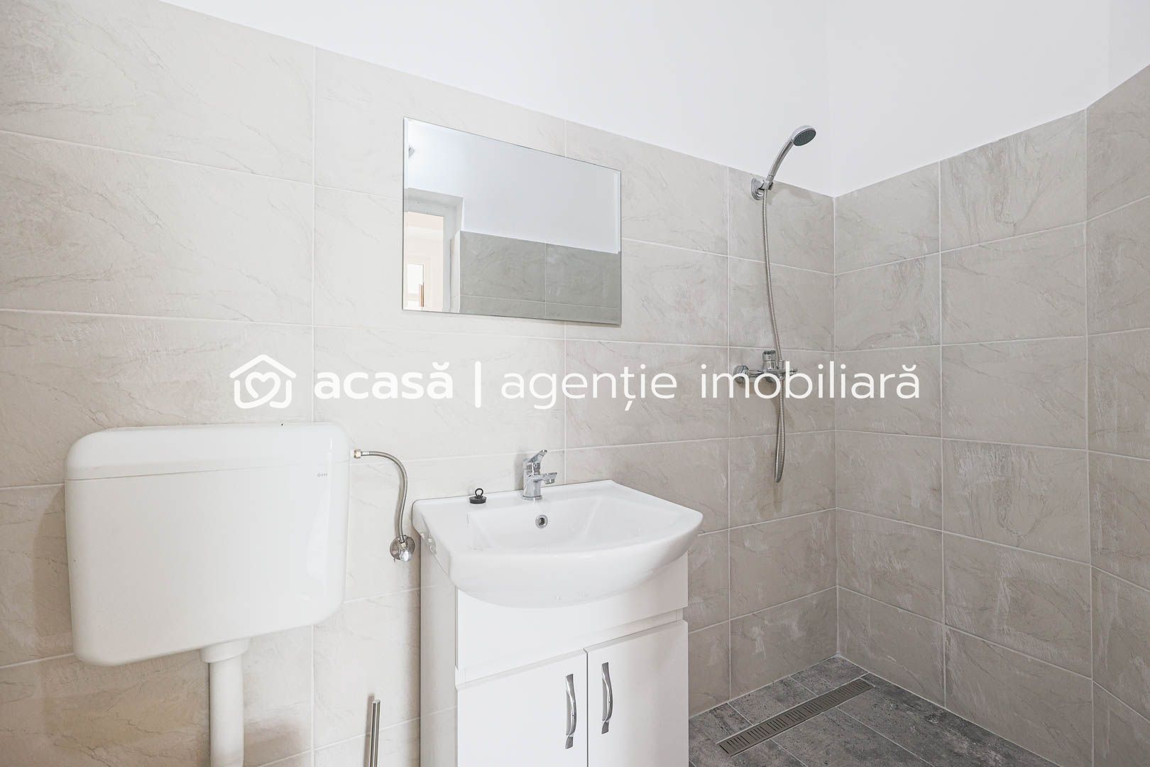 Locație excelentă: Spațiu comercial  Reprezentanță sau Închiriere. - Poză 11