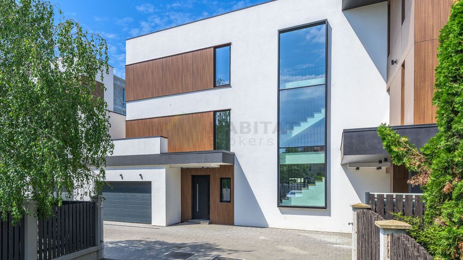 VILA  IANCU NICOLAE, 5 dormitoare, 3 terase, garaj, gradina - Poză 31