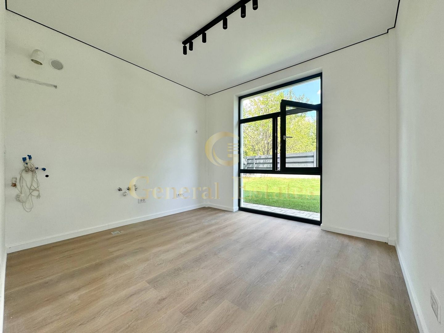 Vânzare Casă în 2 Nivele  - 160 m.p - Vișan. - Poză 11