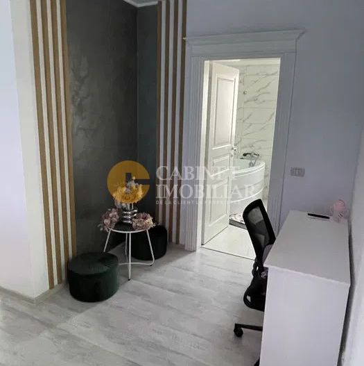 Apartament 3 Camere Decomandat - Zona Valea Lupului - Poză 7