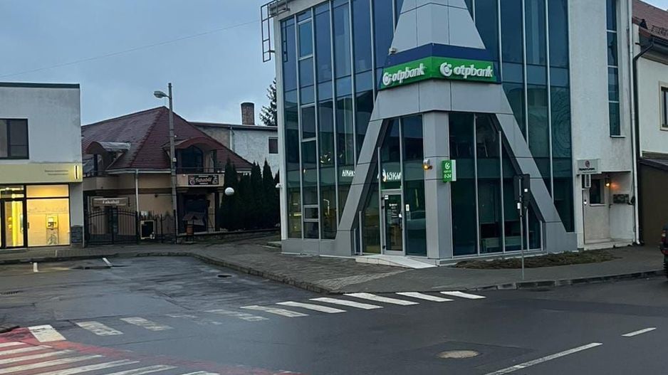 Clădire de vânzare în stațiunea Covasna, amplasare de excepție. - Poză 4