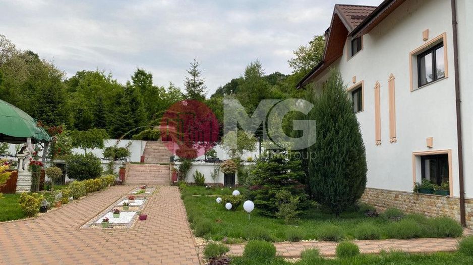 Domeniu de vanzare, Baile Govora teren 20875mp - Poză 5