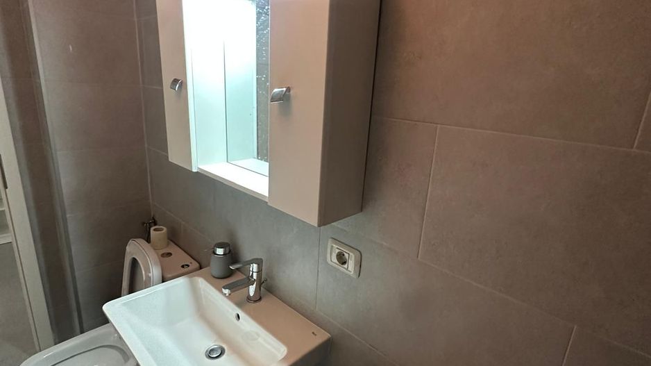 Garsoniera de inchiriat la 12 minute de metrou Berceni - Poză 3