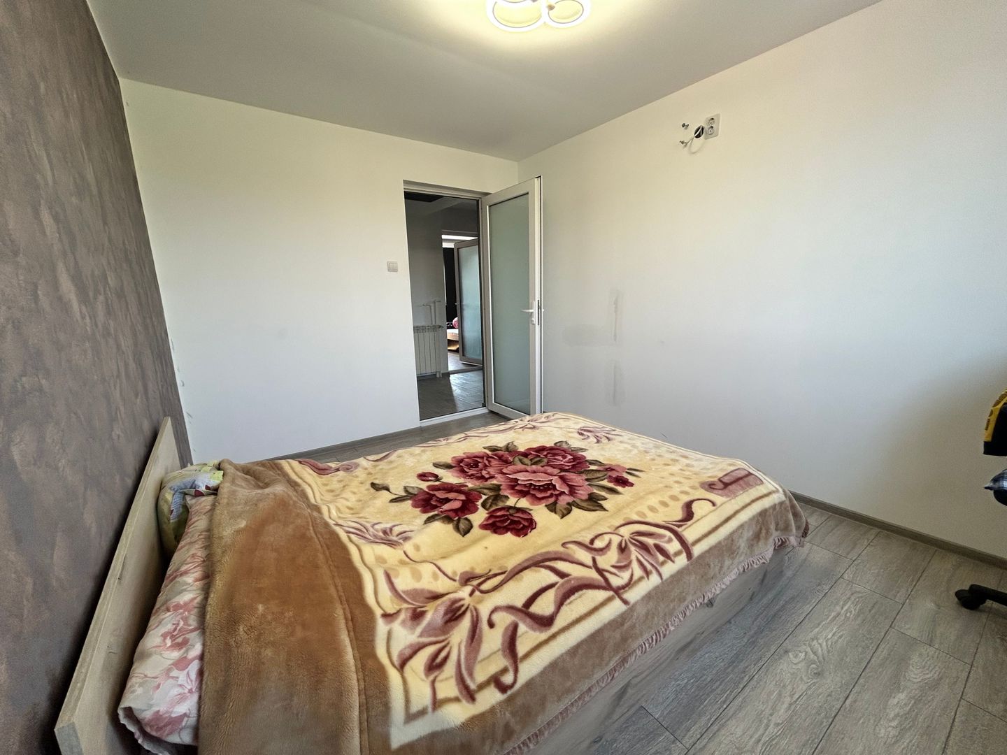 Casă P+1E cu terasă circulabilă, garaj amenajat și finisaje moderne - Poză 19