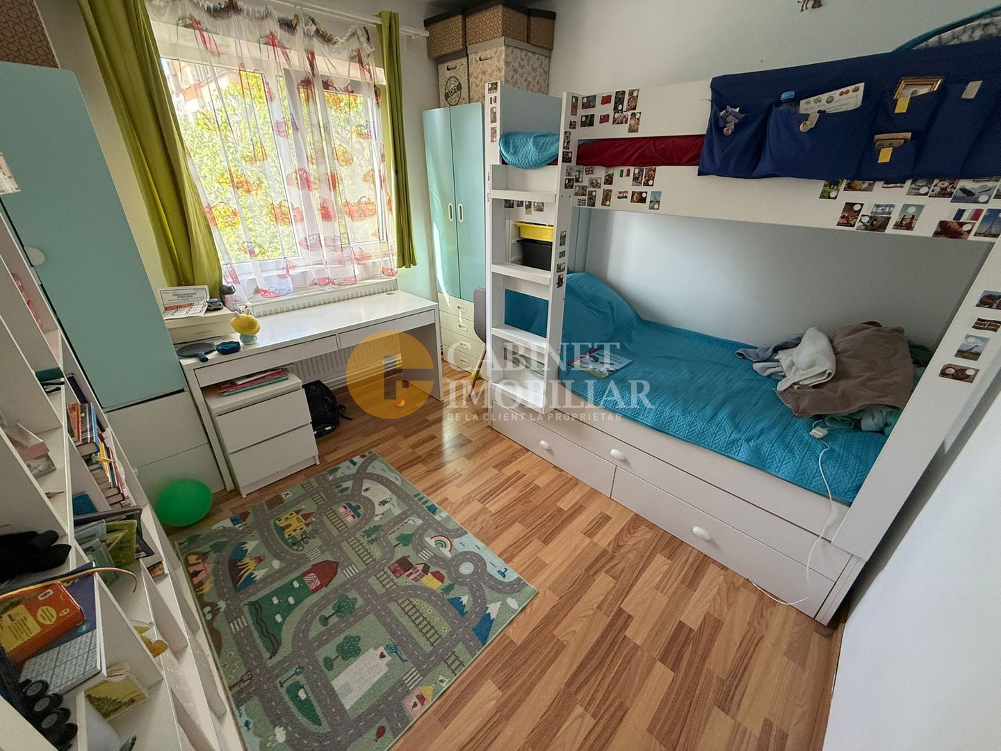 3 Camere Decomandat - Etaj 2  - Zona Galata/ Biserica Galbena - Poză 3