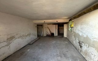 Casa de vanzare cu 446 mp teren si garaj, situata in zona centrala - Poză 11