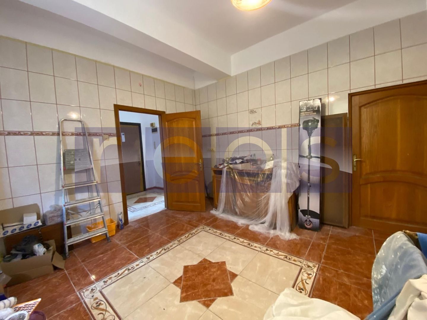 DE VANZARE VILA P+1+MANSARDA 7 CAMERE, 3 BAI, GARAJ, CURTE SALAJ PARC HUMULESTI - Poză 6