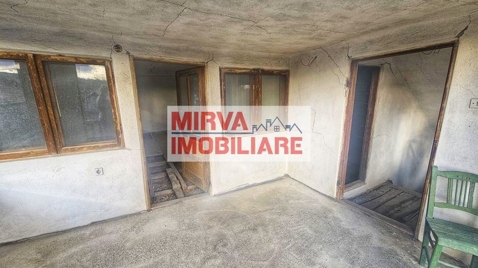 Exclusivitate! Casă cu teren generos în Sat Olteni, Com.Teișani - Poză 49