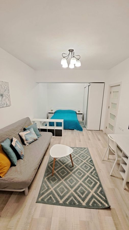 Studio de vanzare - Poză 3