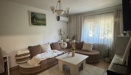 Apartament 1979 2 camere Titan 53 mp 2 parcari