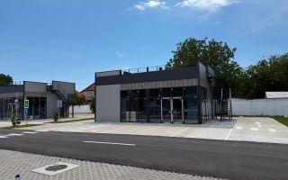 Laufer Drive-In Mall – Oportunitate Premium în Otopeni - Poză 1