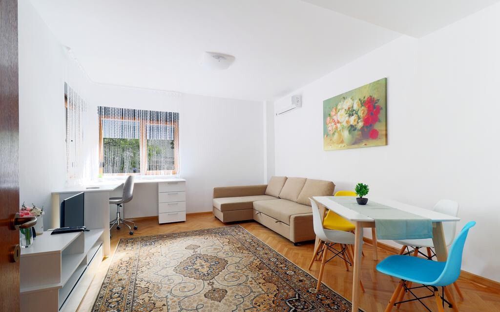 Apartament elegant cu doua camere, zona Victoriei - Poză 1