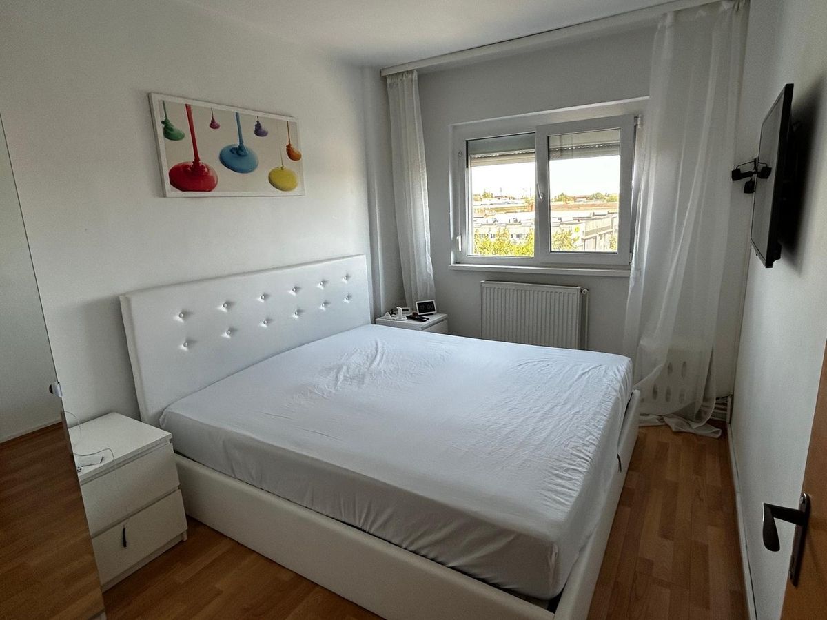 3 camere, centrala proprie, 2 bai, pet friendly, Titan - Poză 1