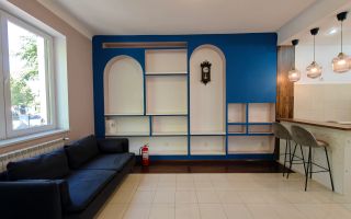 De închiriat: vilă interbelică - stradal - Berzei-190 mp utili - Curte - Poză 2