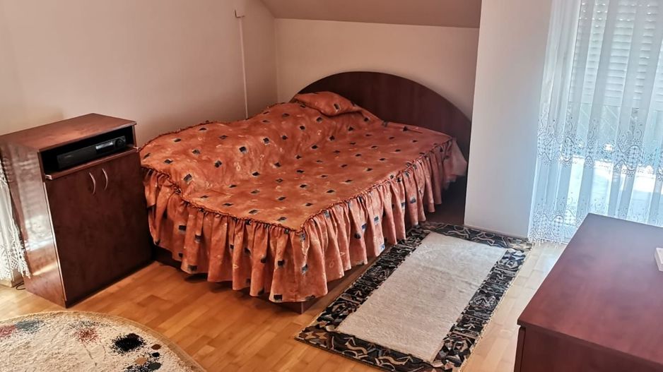 Casă deosebită în Fratellia, cu teren 657 mp - Poză 40