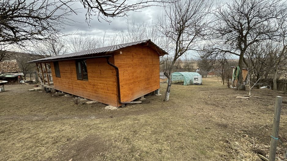 Două case de vânzare cu teren 1800 mp Dobolii de Sus - Poză 9