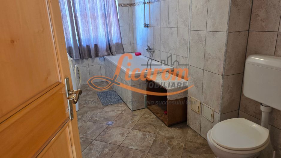 Apartament 3 camere Comuna Cristian,mobilat si utilat 430 euro. - Poză 9
