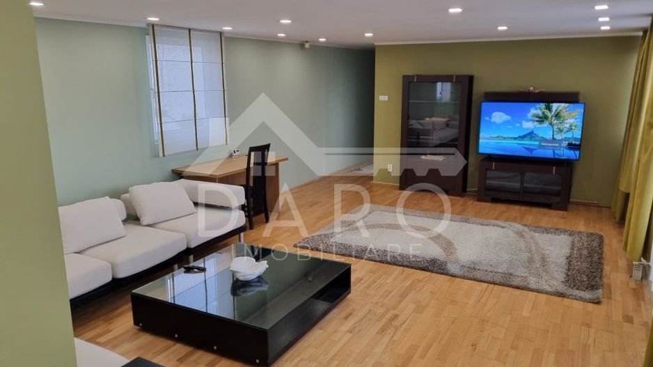 De închiriat apartament deosebit ultracentral, 3 camere, 2 băi, utilat - Poză 2