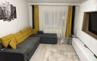 Apartament 2 camere, decomandat, etaj 1/4 - Micro20 - Poză 1