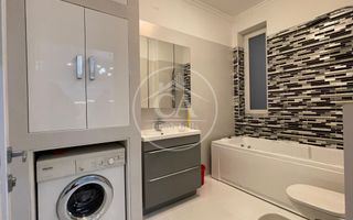Apartament la casa, de inchiriat cu 3 camere Ultracentral, Oradea - Poză 12