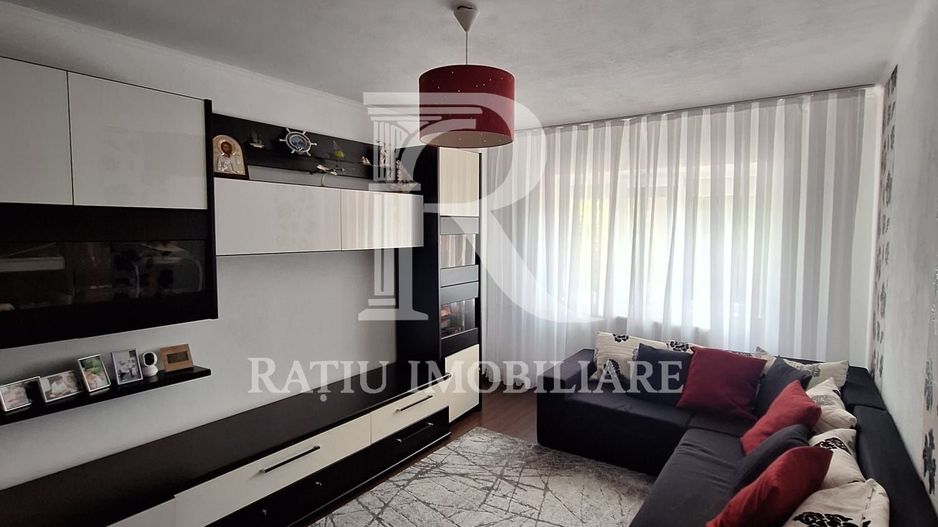 Apartament cu 3 camere de închiriat | Decebal | Oradea - Poză 1