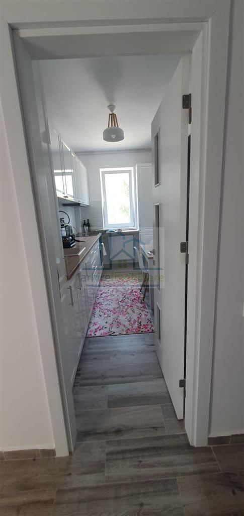 Inchiriere apartament 3 camere - Poză 10