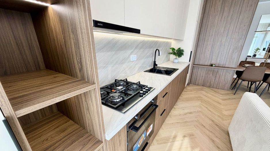 Apartament premium 2 camere, dressing, balcon, parcare subterana. - Poză 6
