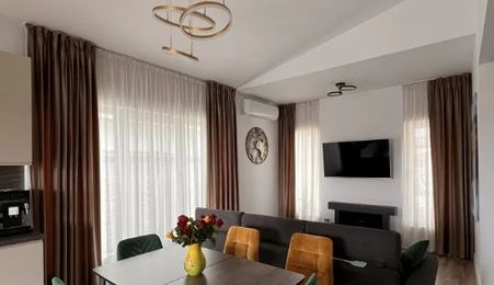 Casă individuală cu 4 camere în cartierul Aerocity, Tunari