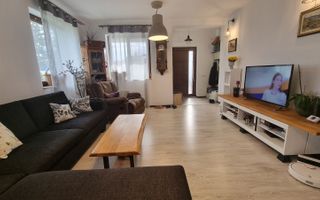 Casa 5 Camere, Zona Cetate, Ultrafinisata - Poză 1